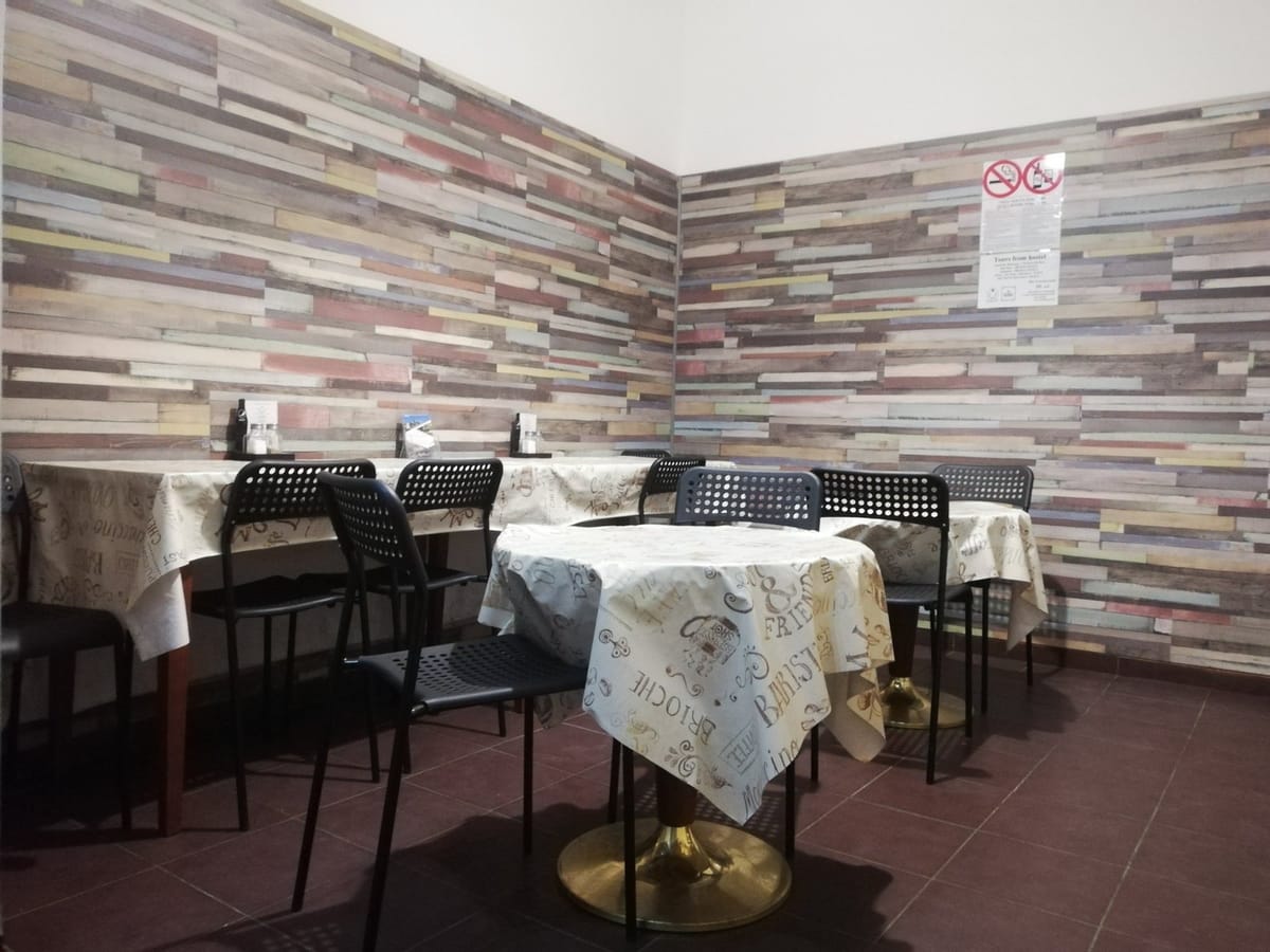 Mały pokój z 2 łóżkami pojedynczymi