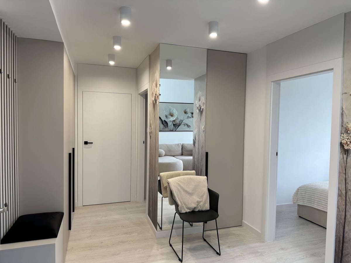 Nowoczesny apartament z dwoma sypialniami i garażem