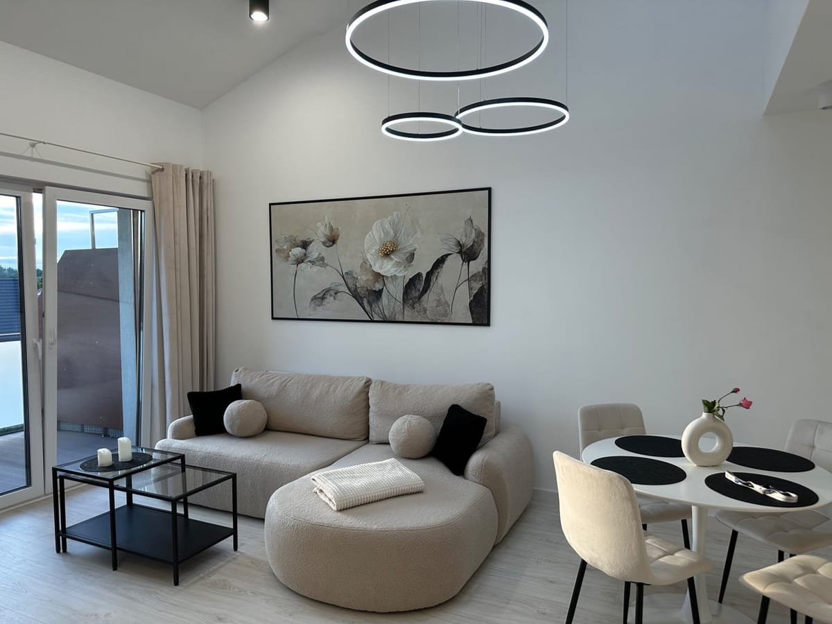 Nowoczesny apartament z dwoma sypialniami i garażem