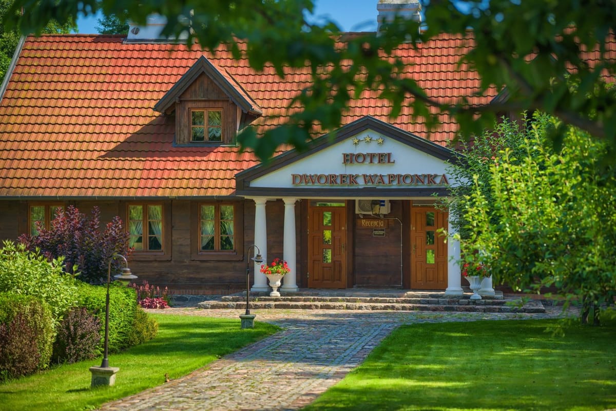 Hotel Dworek Wapionka