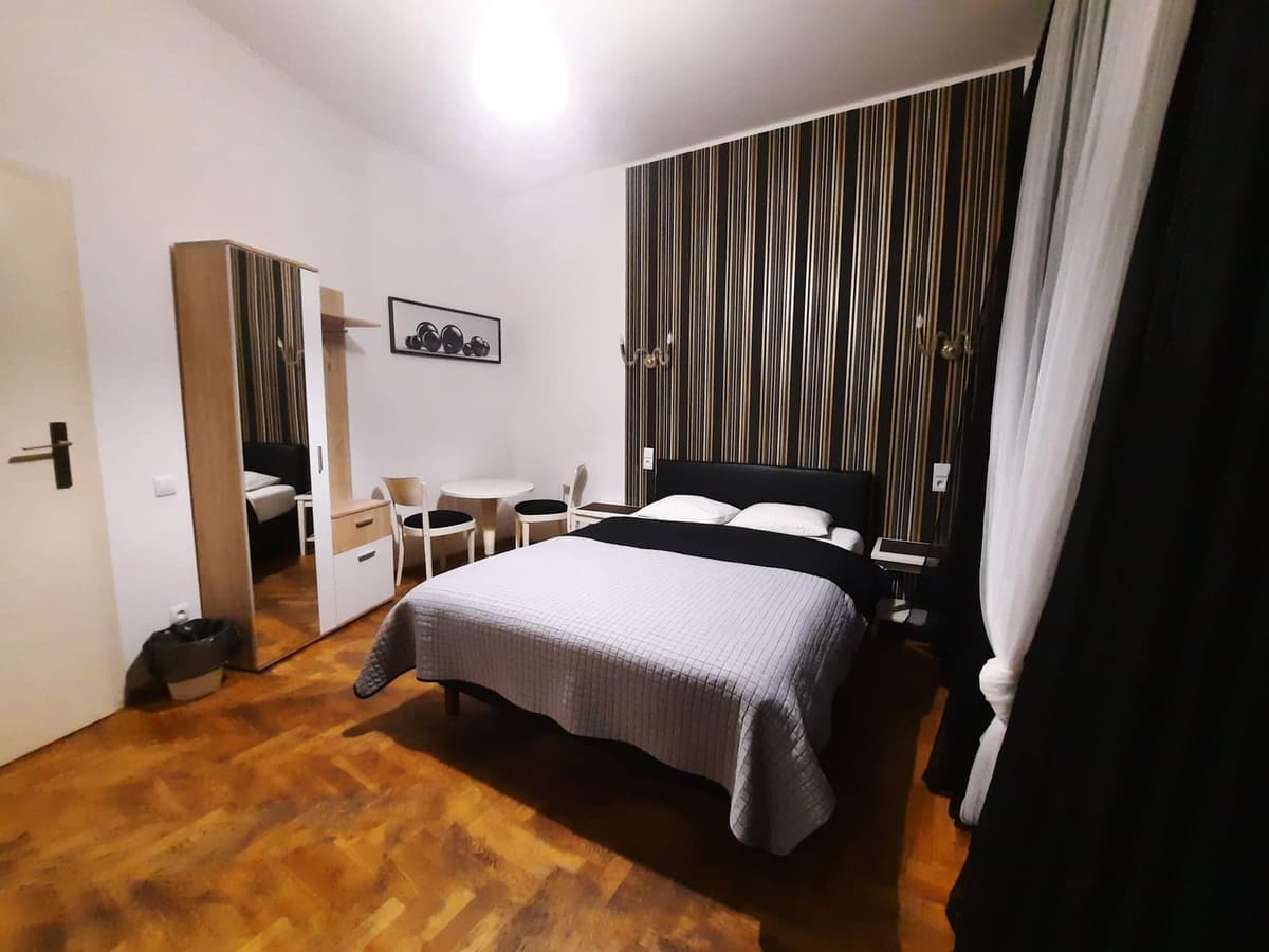Duży pokój dwuosobowy